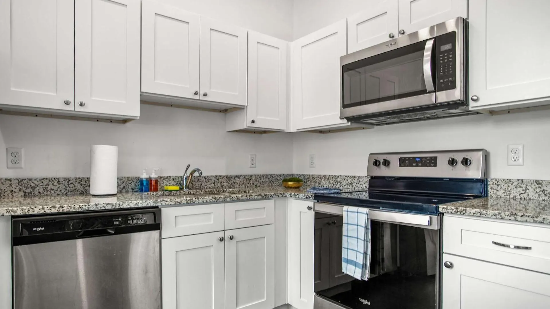 Cozysuites Stunning 1Br In Downtown Pitts #25 Pittsburgh Apartment